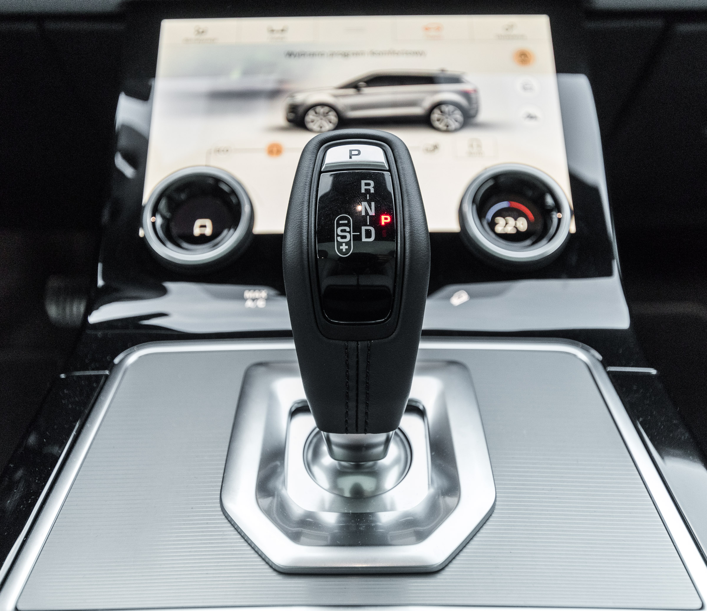 Range Rover Evoque 2019 test 