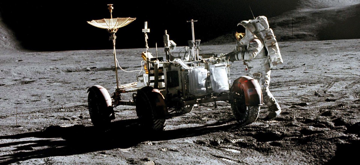 samochód w kosmosie lunar roving vehicle