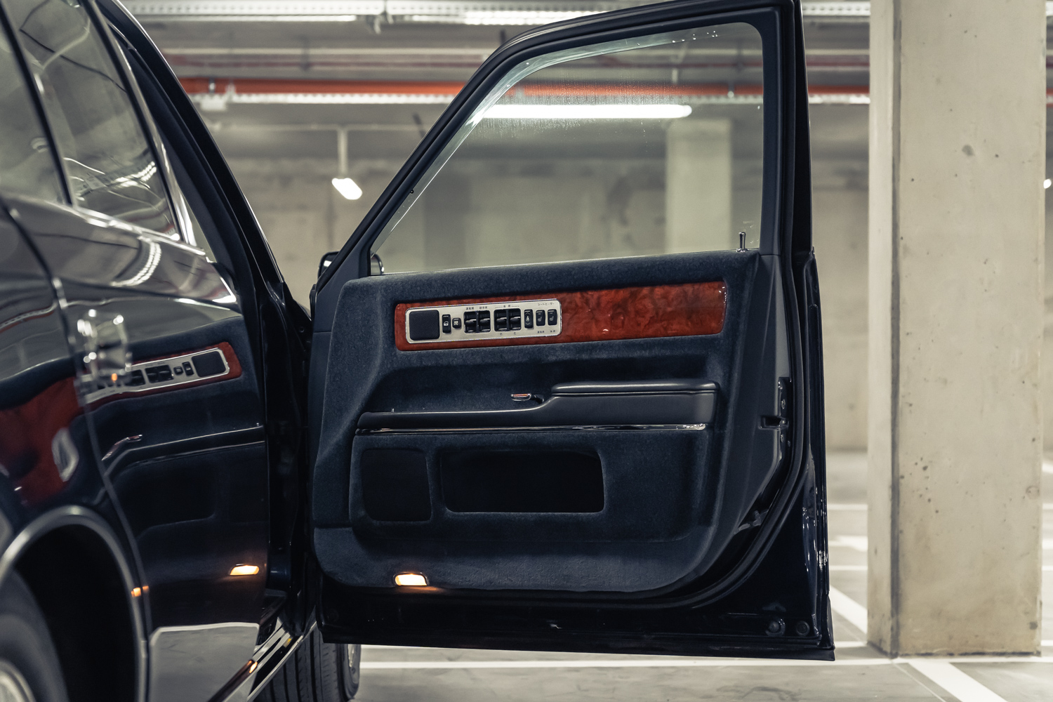 Toyota Century 