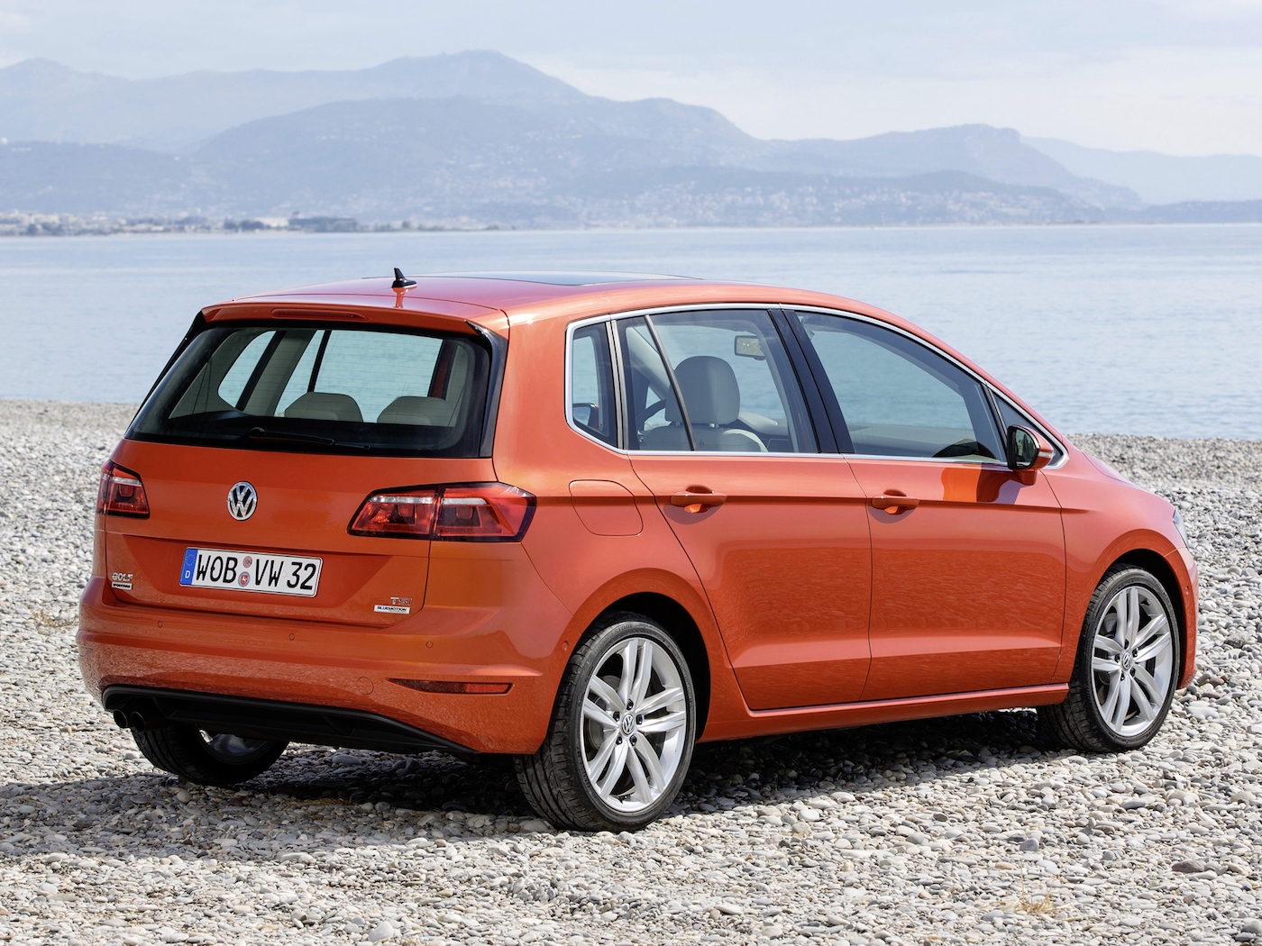 vw golf sportsvan 