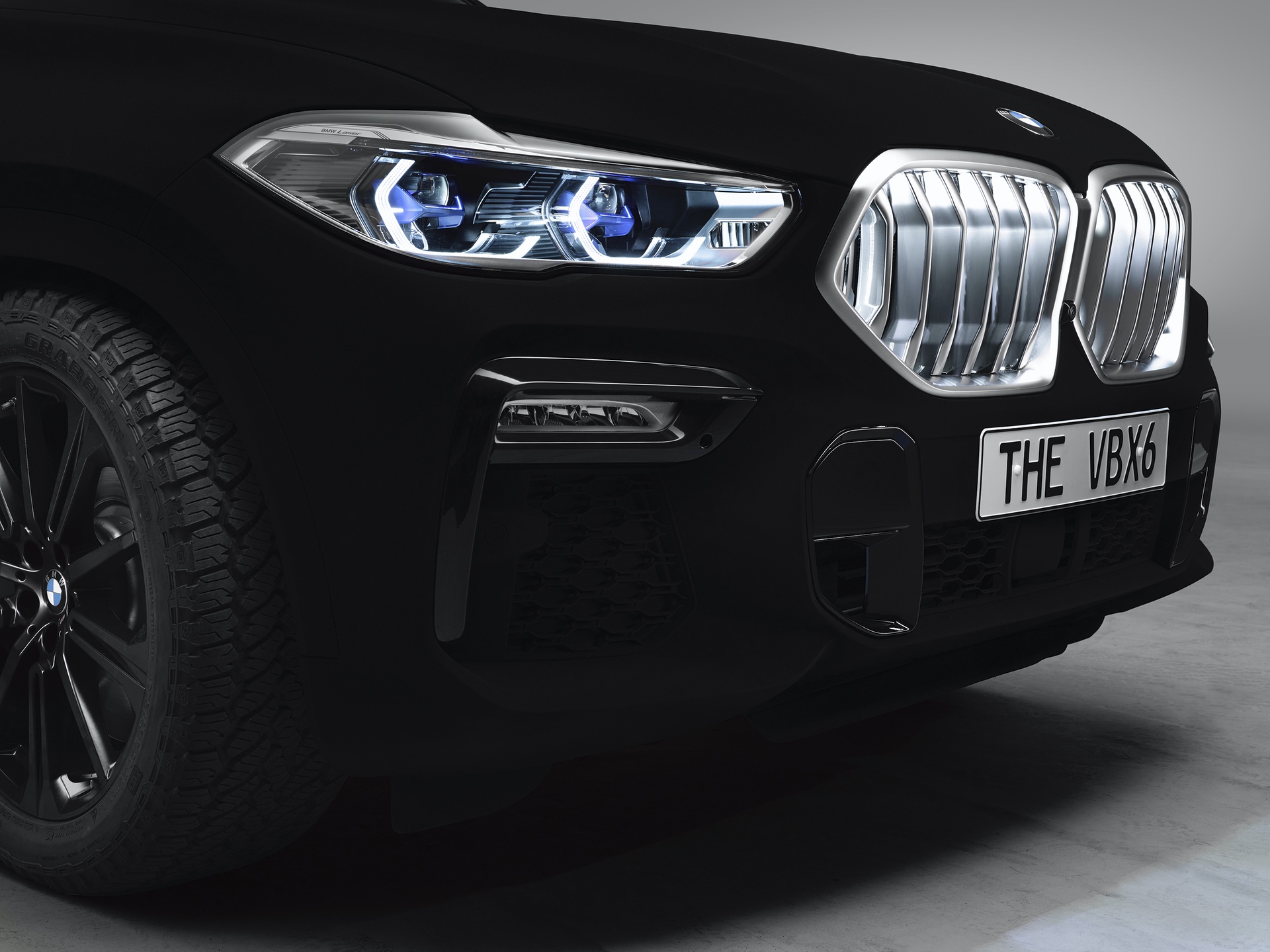 BMW X6 Vantablack 