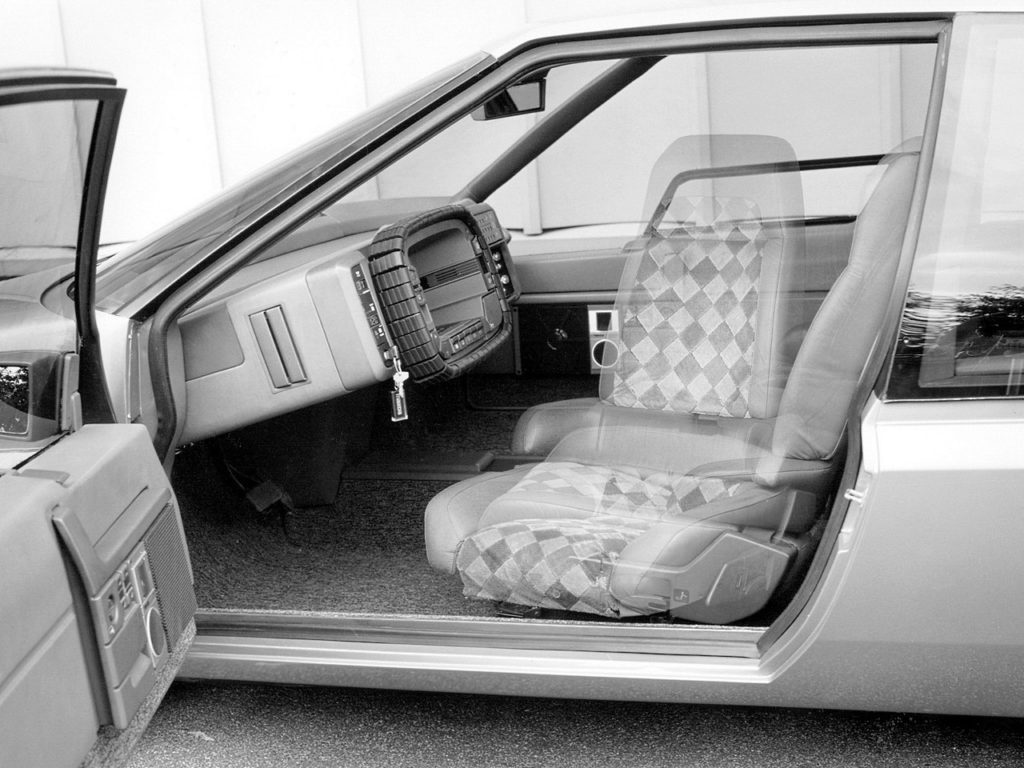 prototyp Mazda Aria 