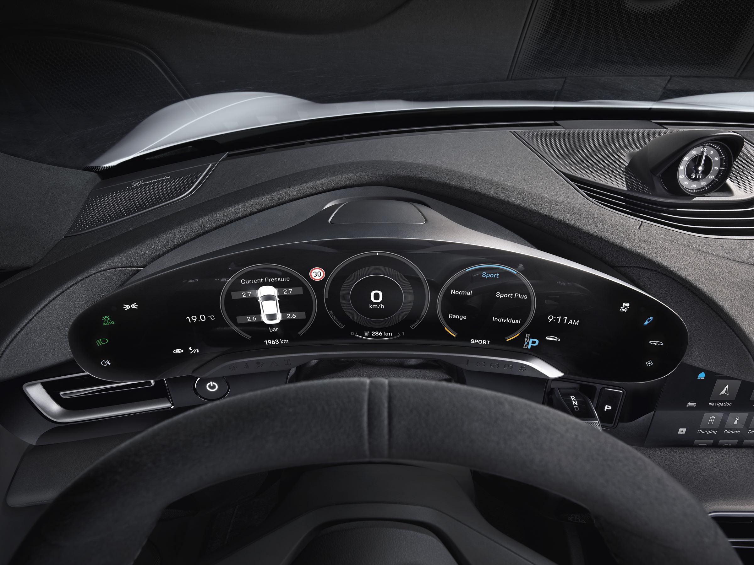 Porsche Taycan wnętrze 