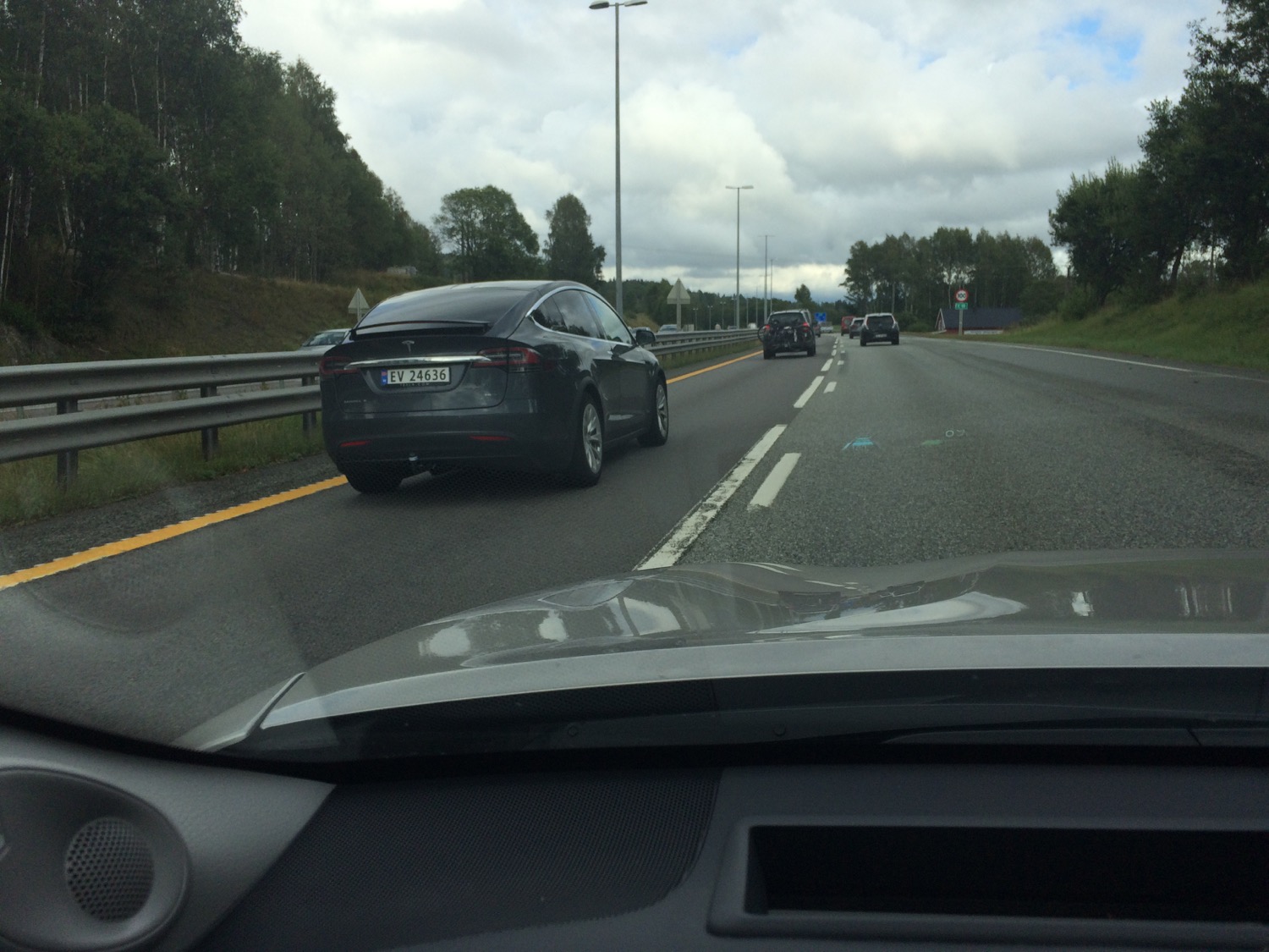 tesla model x norwegia cena 