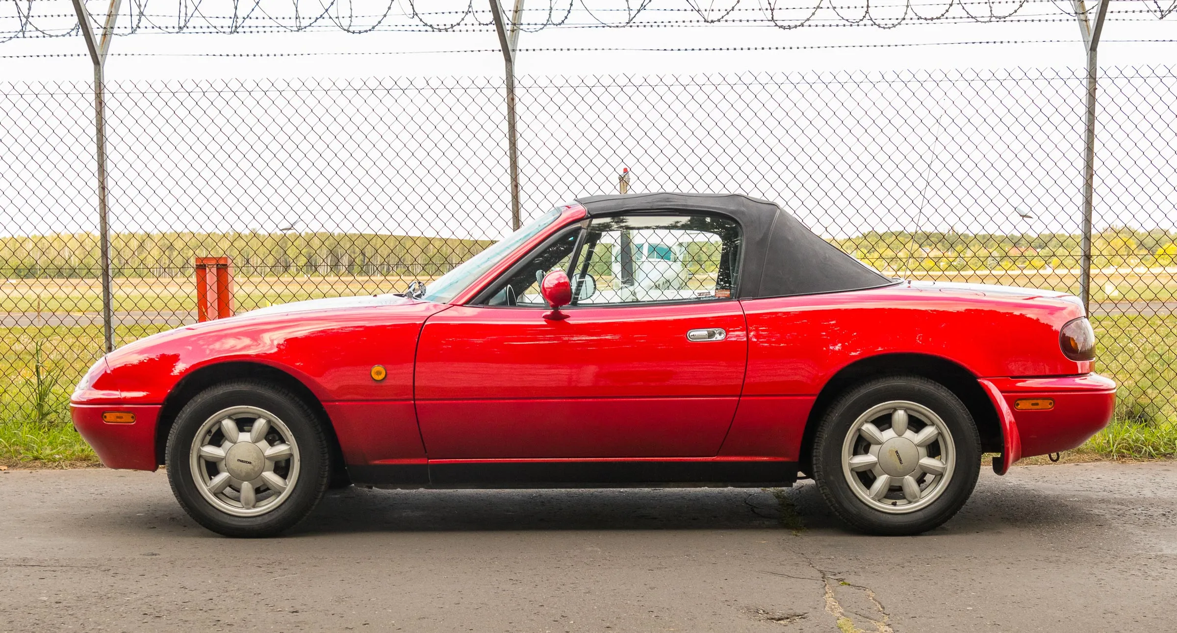 Mazda MX-5 NA używana 