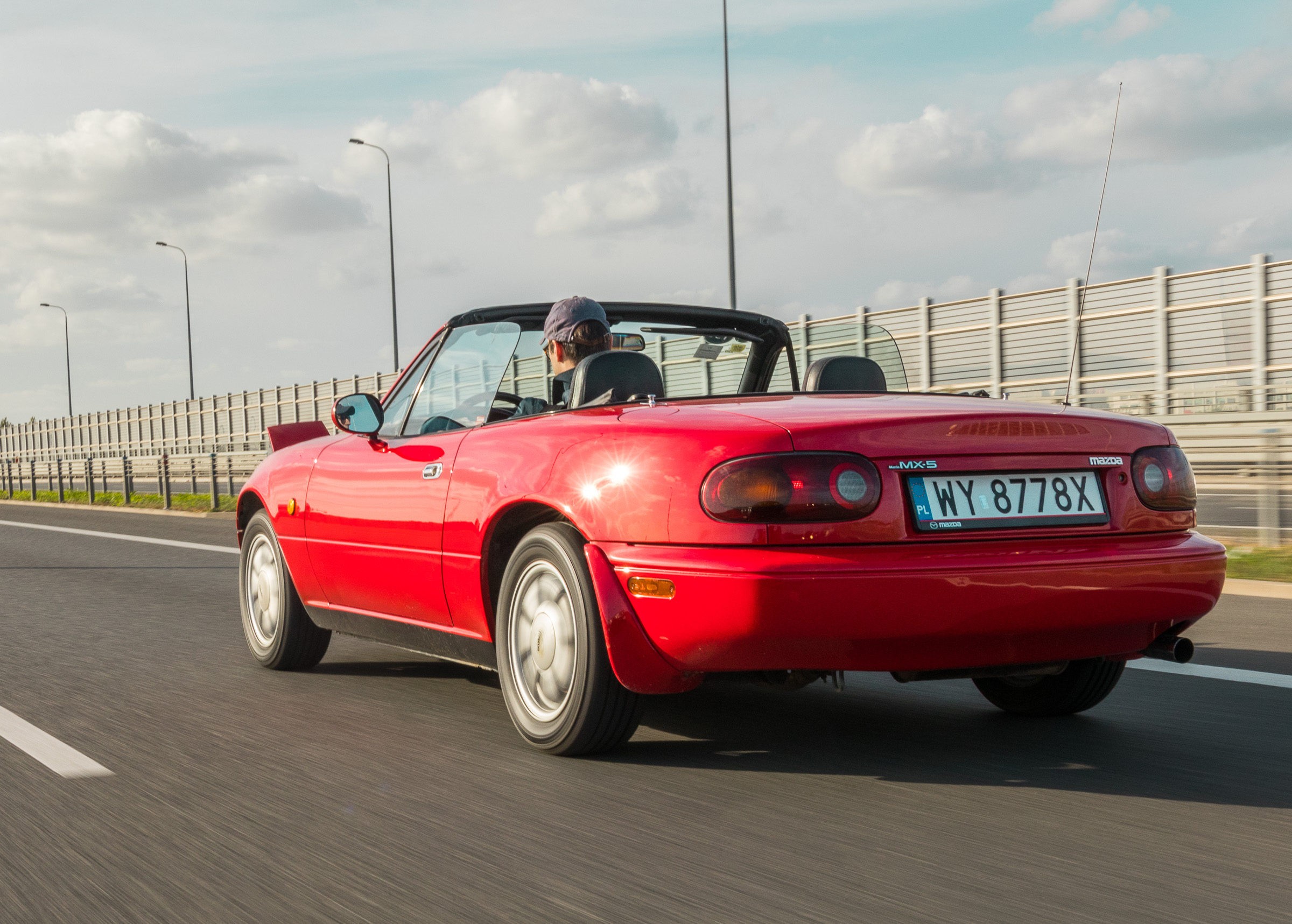Mazda MX-5 NA używana 