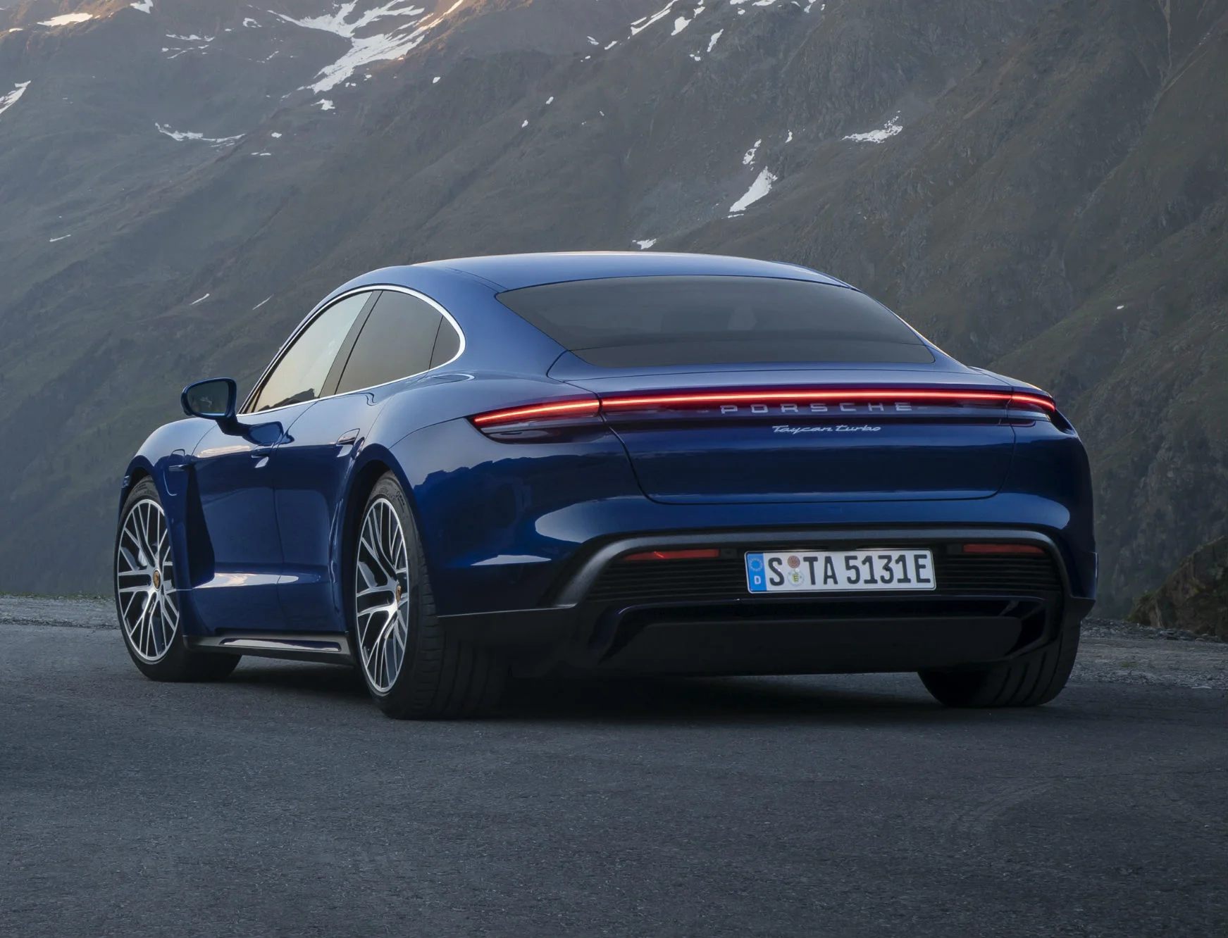 Porsche Taycan 