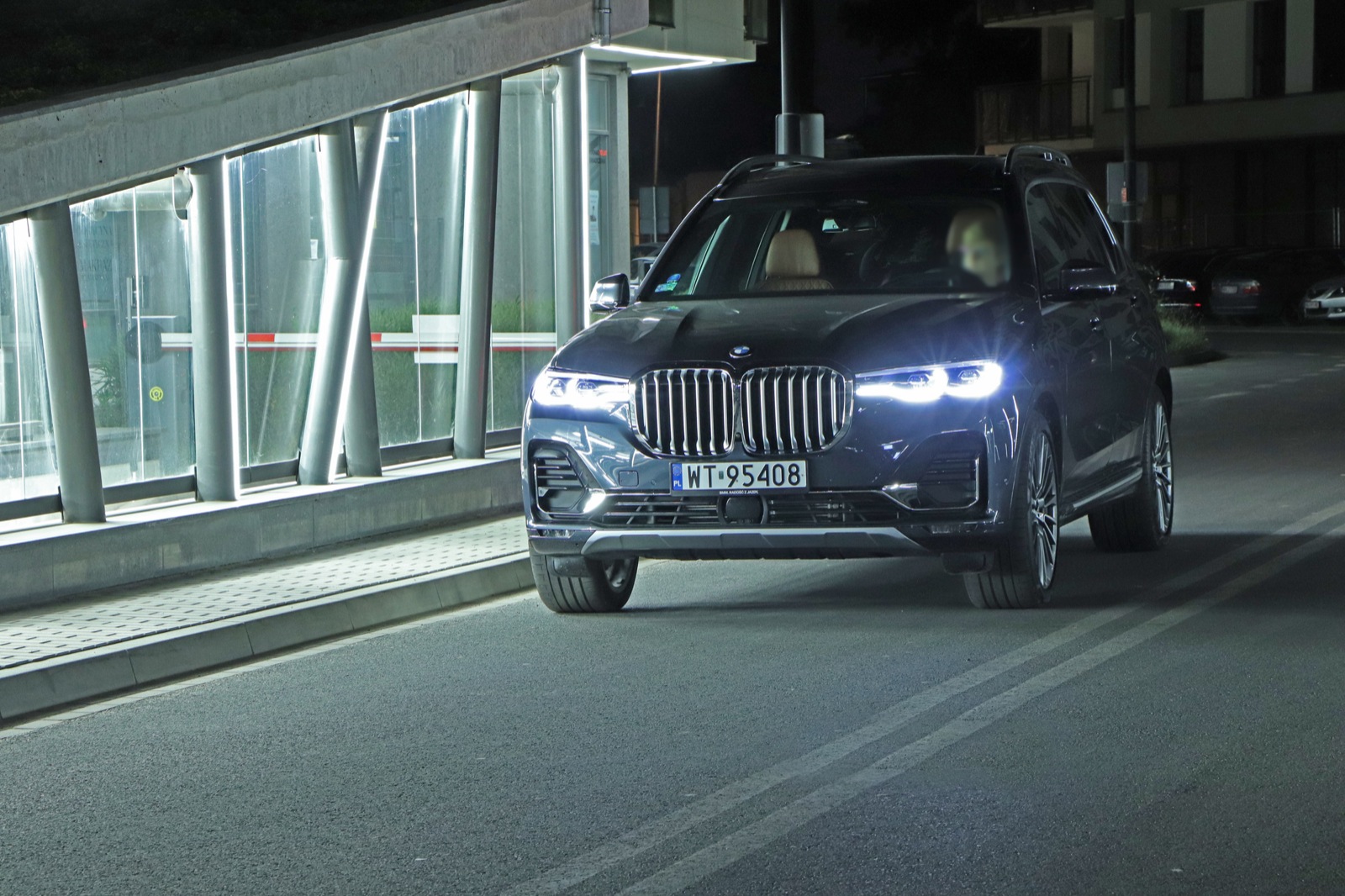 bmw x7 test