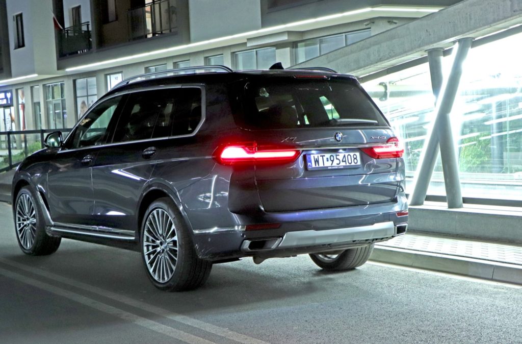 bmw x7 test