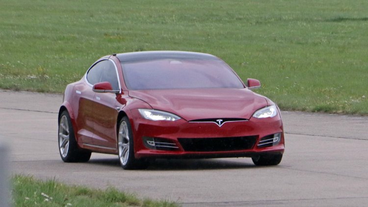 tesla rekord nurburgring 
