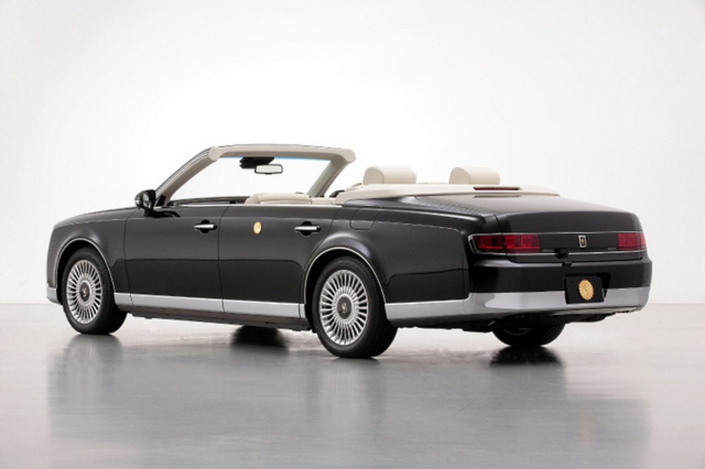 Toyota Century Naruhito 