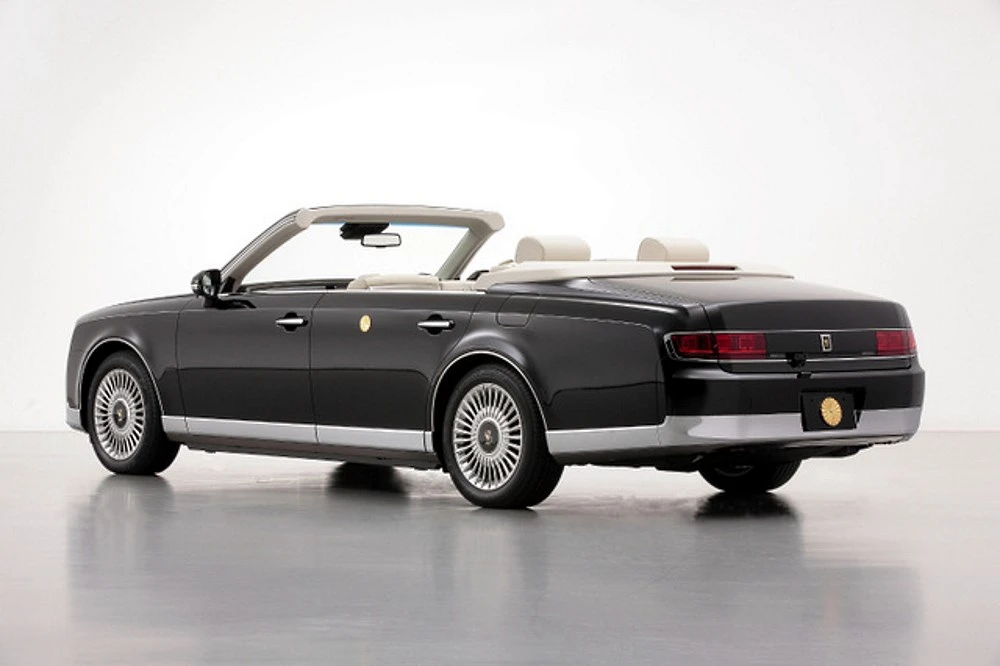 Toyota Century Naruhito 