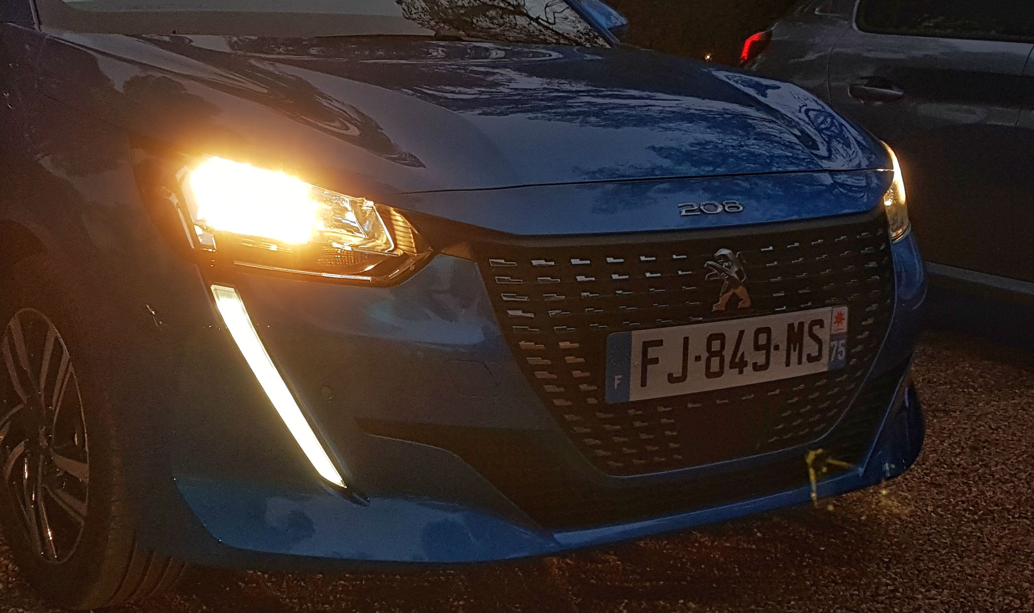 Peugeot 208 