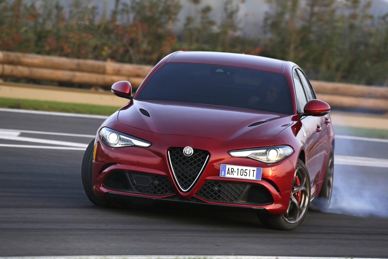 nowa alfa romeo giulia quadrifoglio