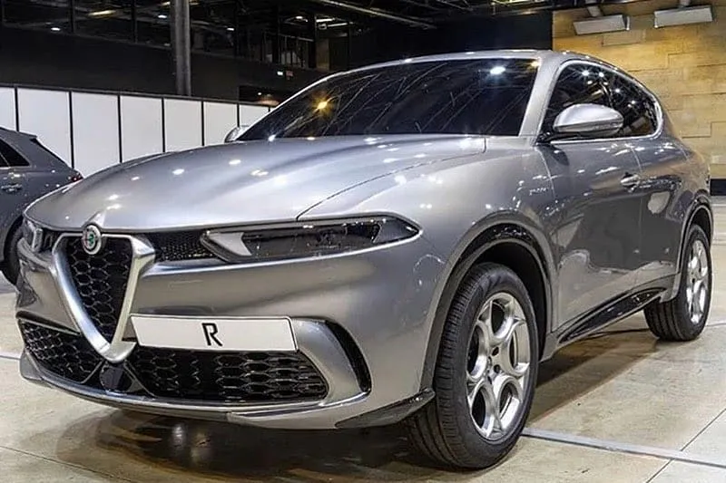 alfa romeo SUV 