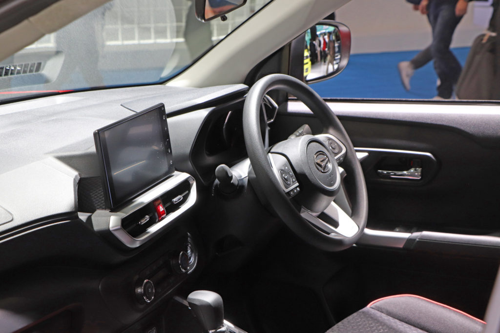 toyota crossover 
