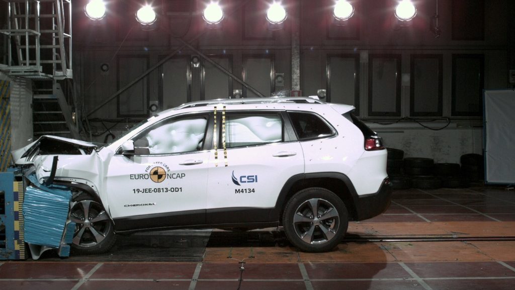 Jeep Cherokee crash test 