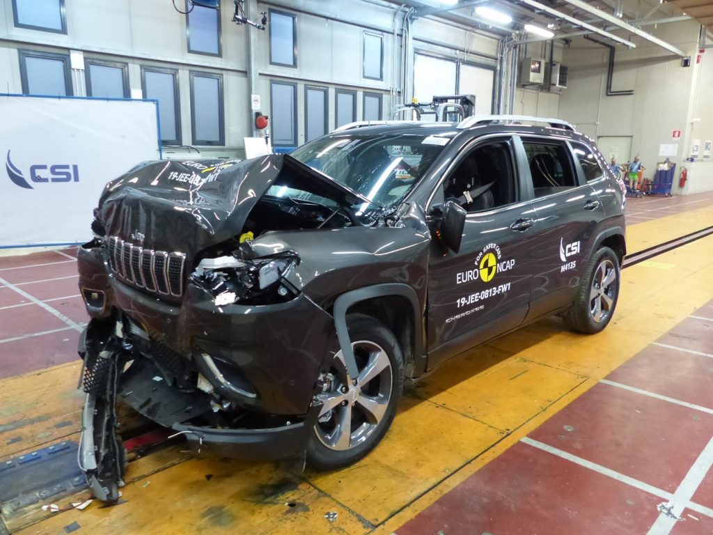 Jeep Cherokee crash test 