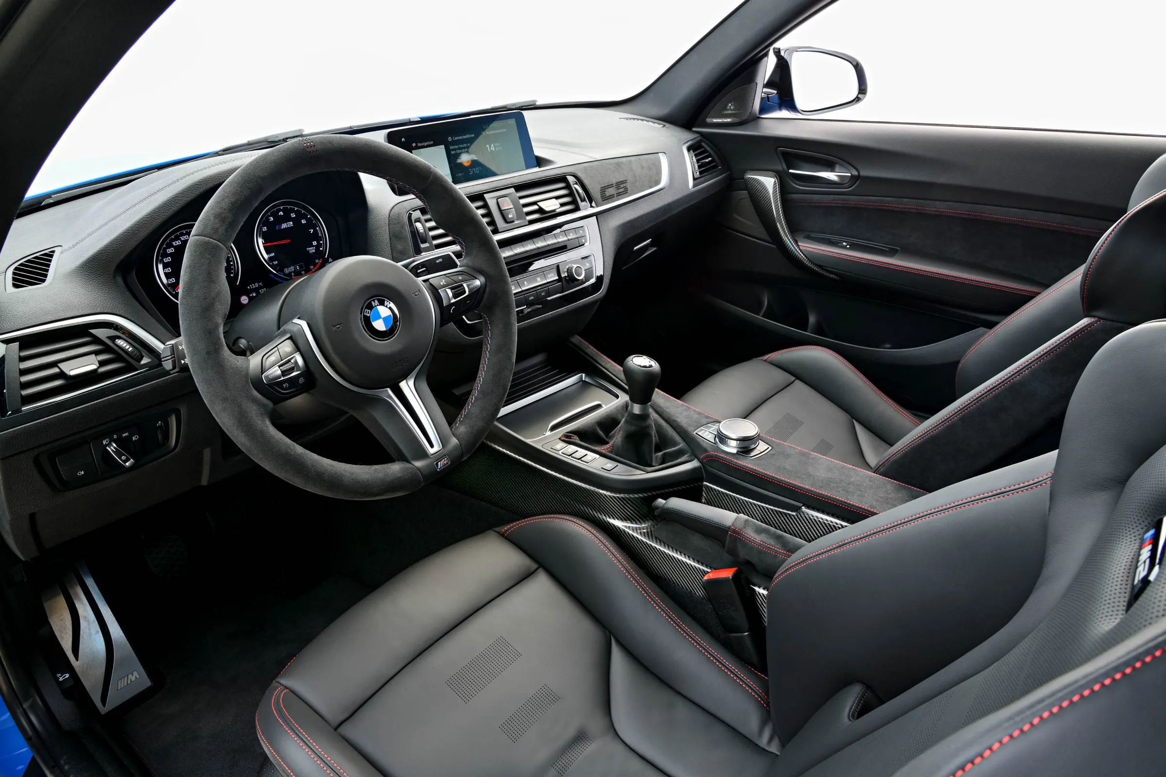 BMW M2 CS 
