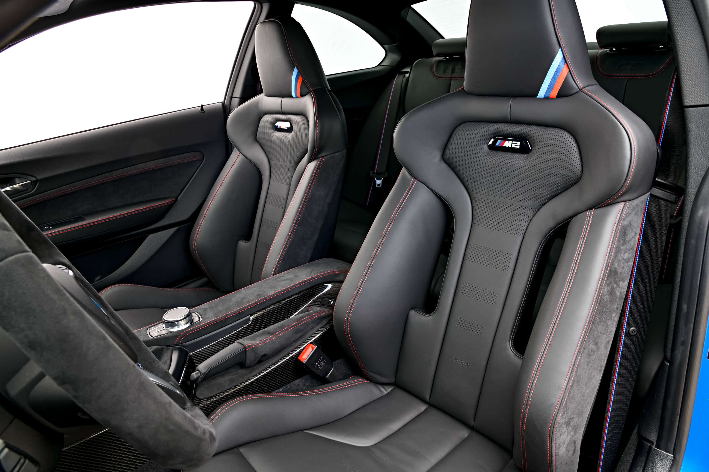BMW M2 CS 