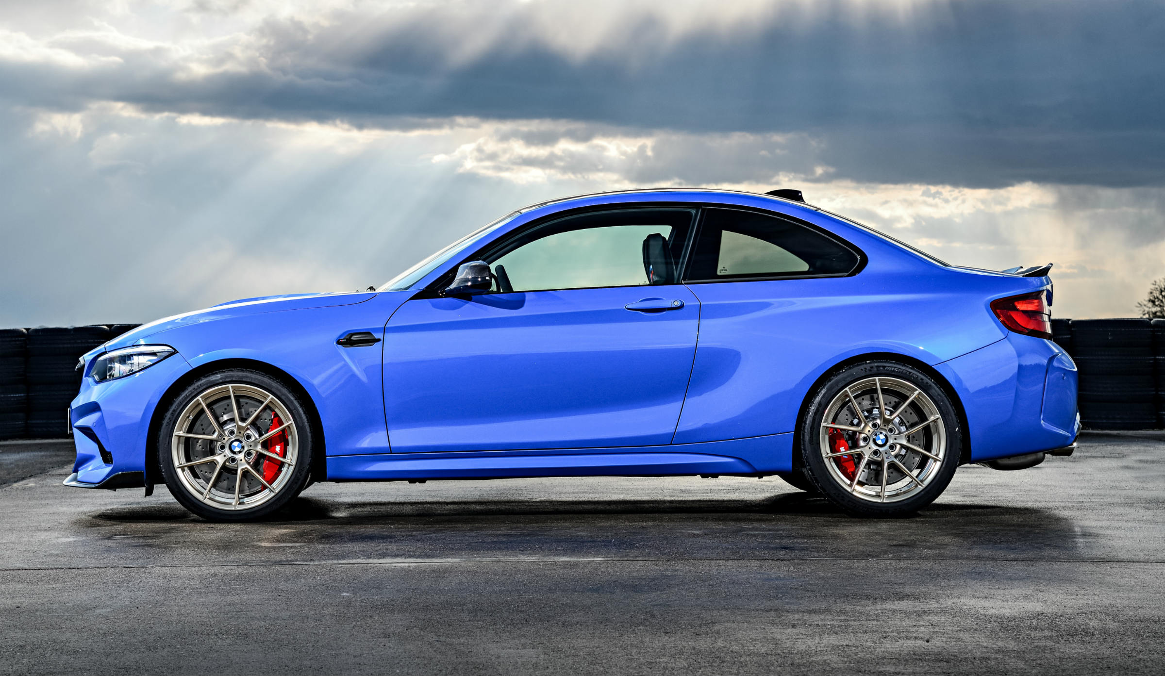 BMW M2 CS 