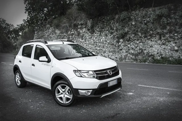 nowa dacia sandero hybryda 