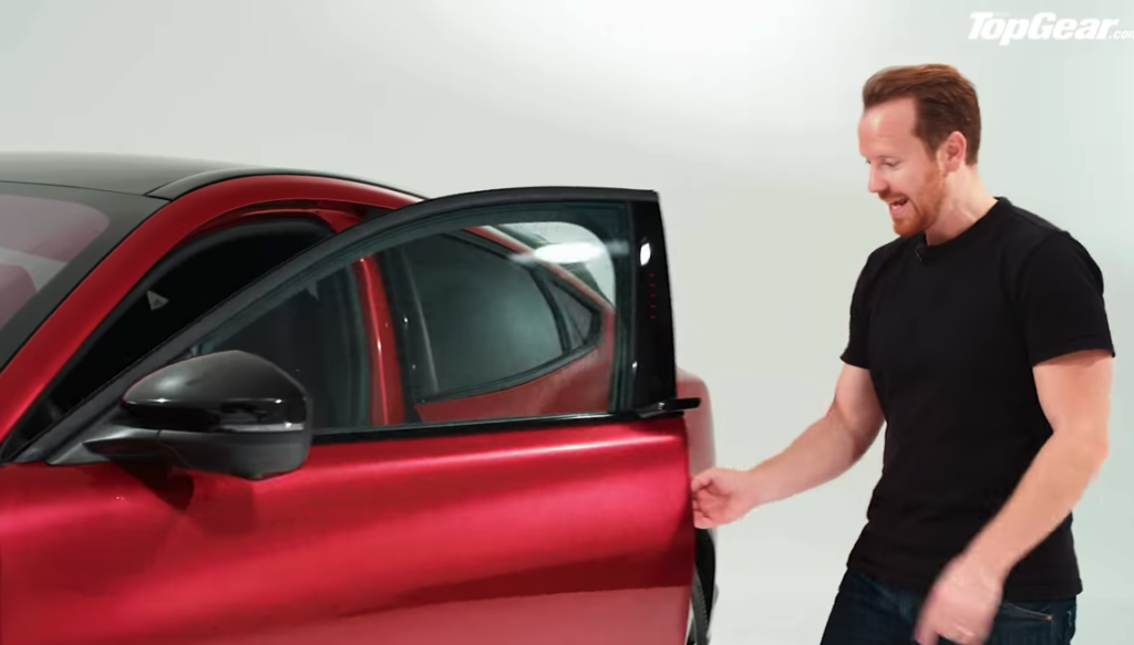 elektryczny ford mustang mach e tesla 