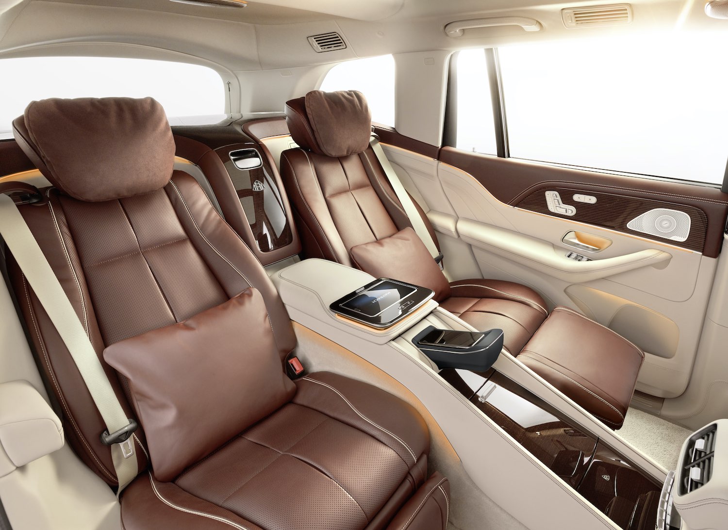 Mercedes Maybach GLS konkurenci 