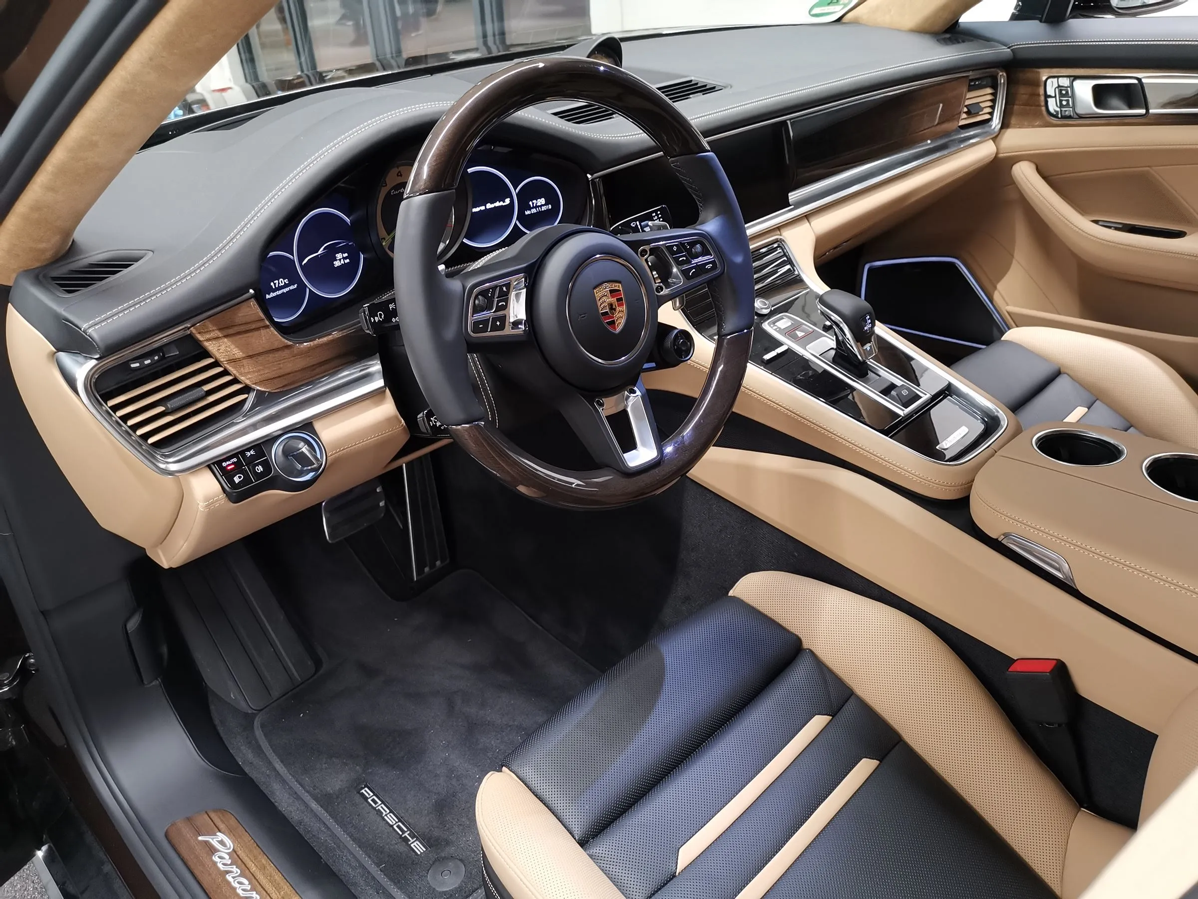 Porsche Exclusive Manufaktur relacja 