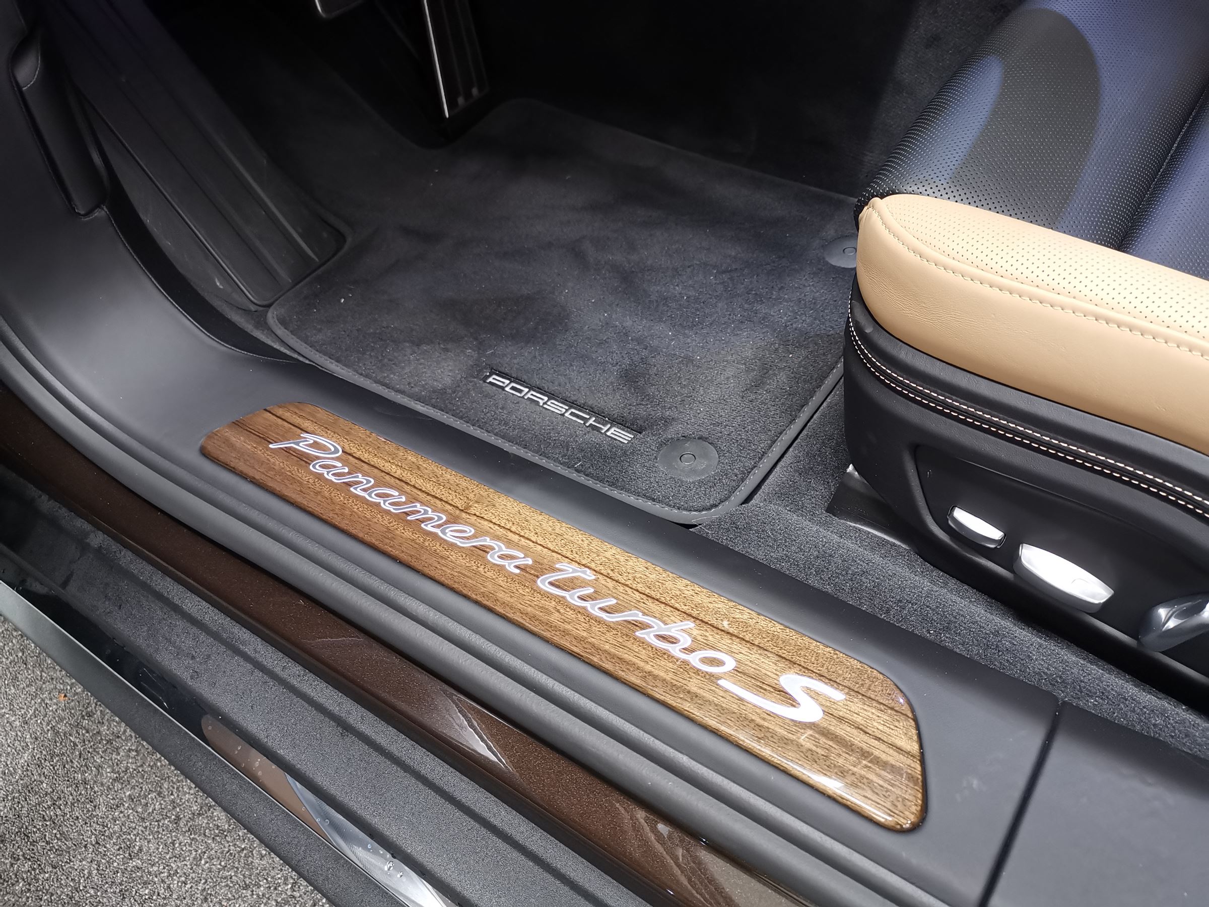 Porsche Exclusive Manufaktur relacja 