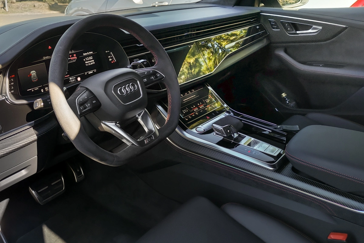 Audi RS Q8 2020 test 
