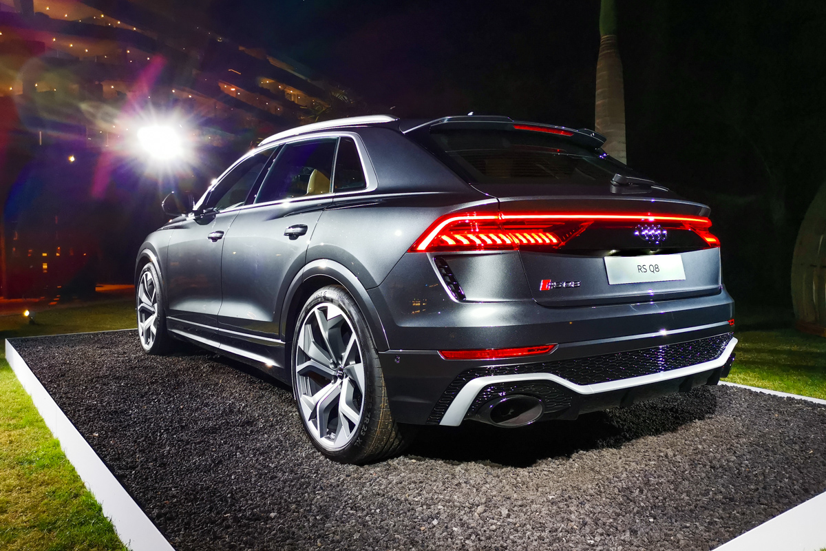 Audi RS Q8 2020 test 