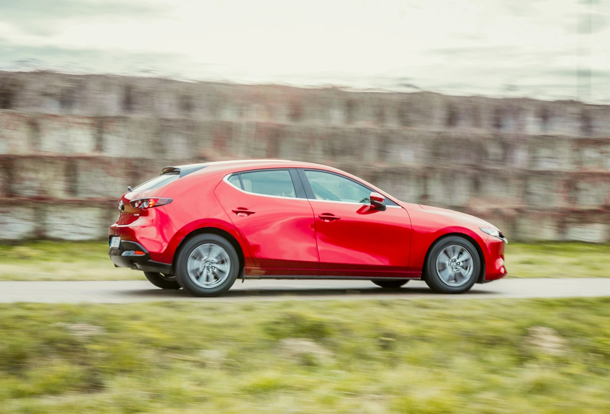 Mazda 3 Skyactiv G test