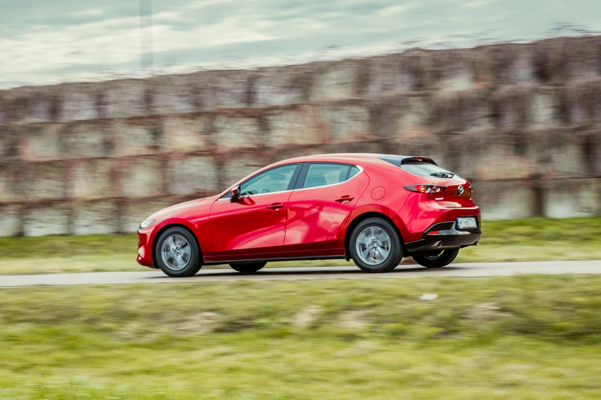 Mazda 3 Skyactiv G test 