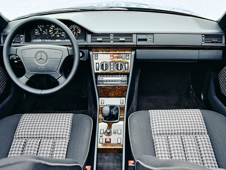 Mercedes W124 