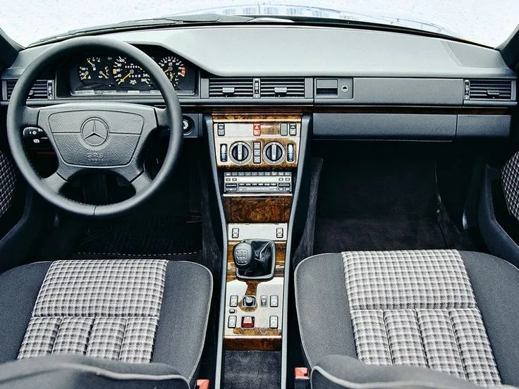 Mercedes W124 