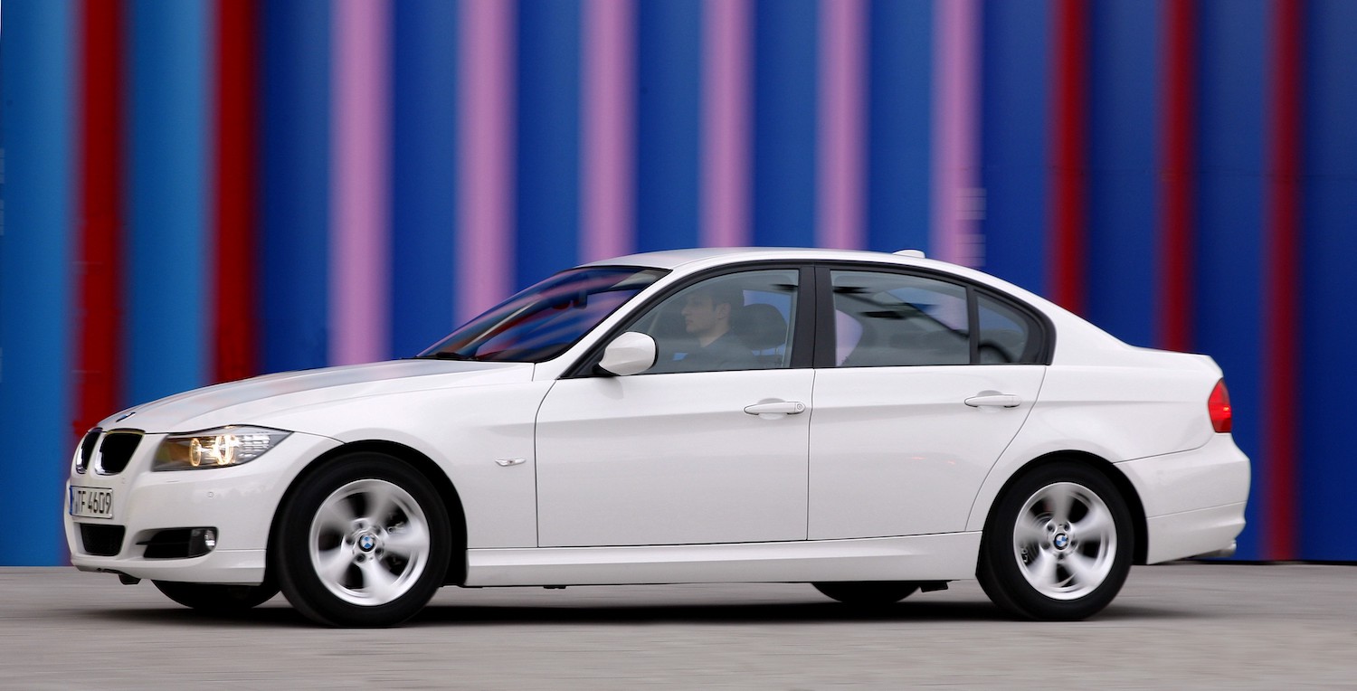 Trudno w to uwierzyć, ale te auta skończą niedługo 15 lat. Wśród nich jest Passat B6 i BMW E90