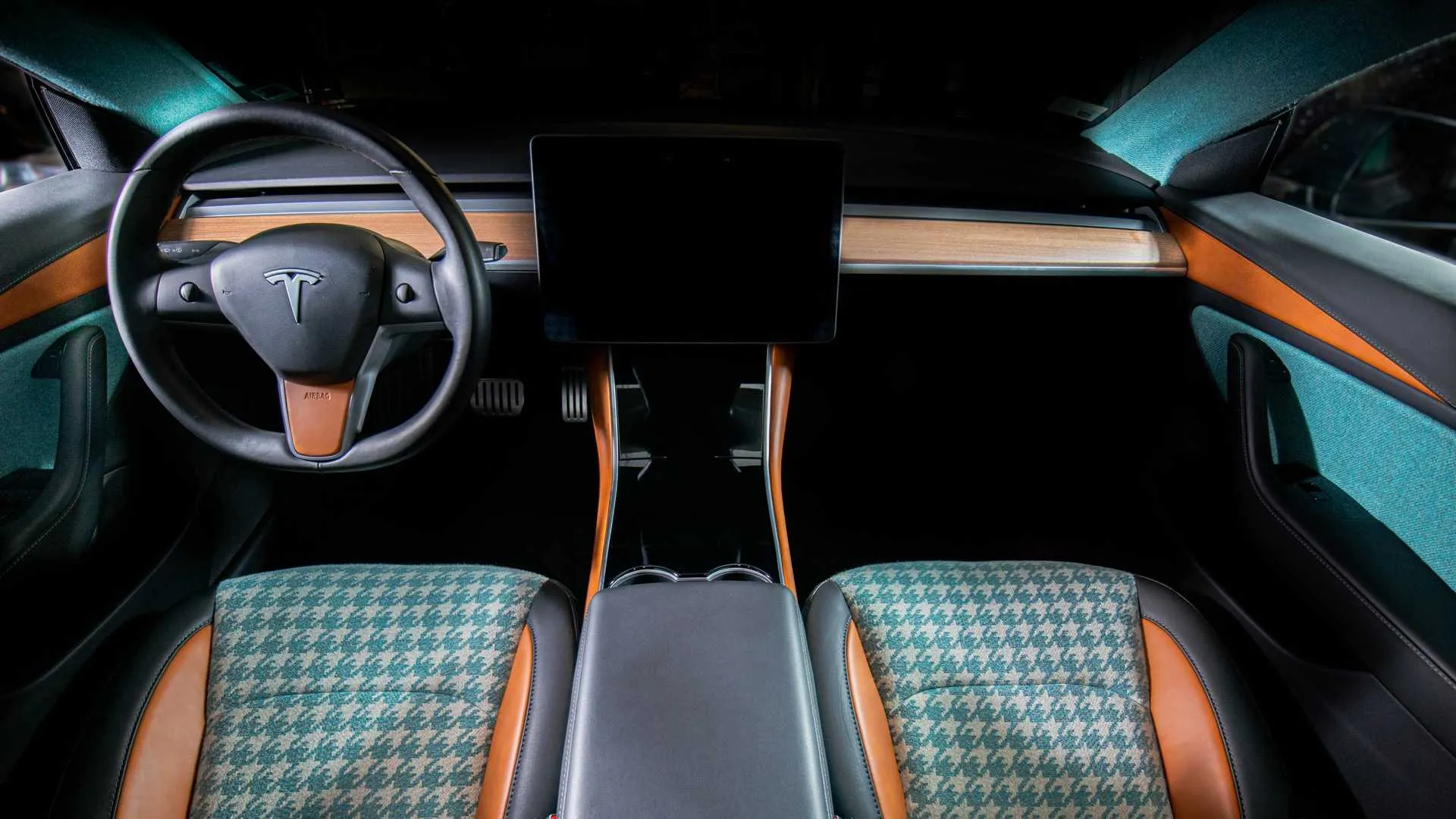 Tesla Model 3 tuning 