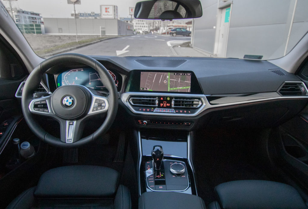 bmw i4 wnętrze