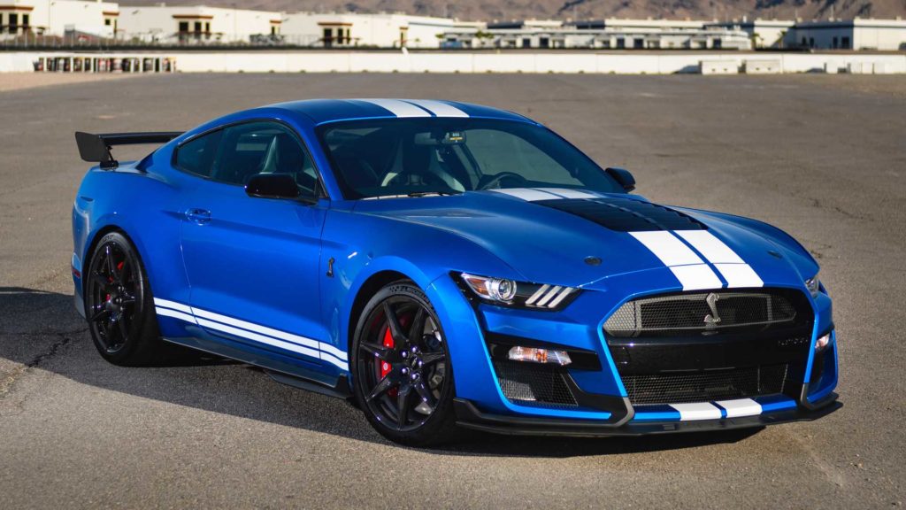 Ford Mustang cena 