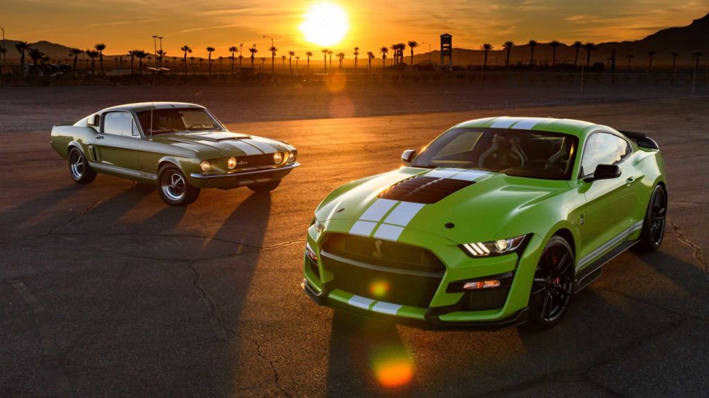 Ford Mustang cena 