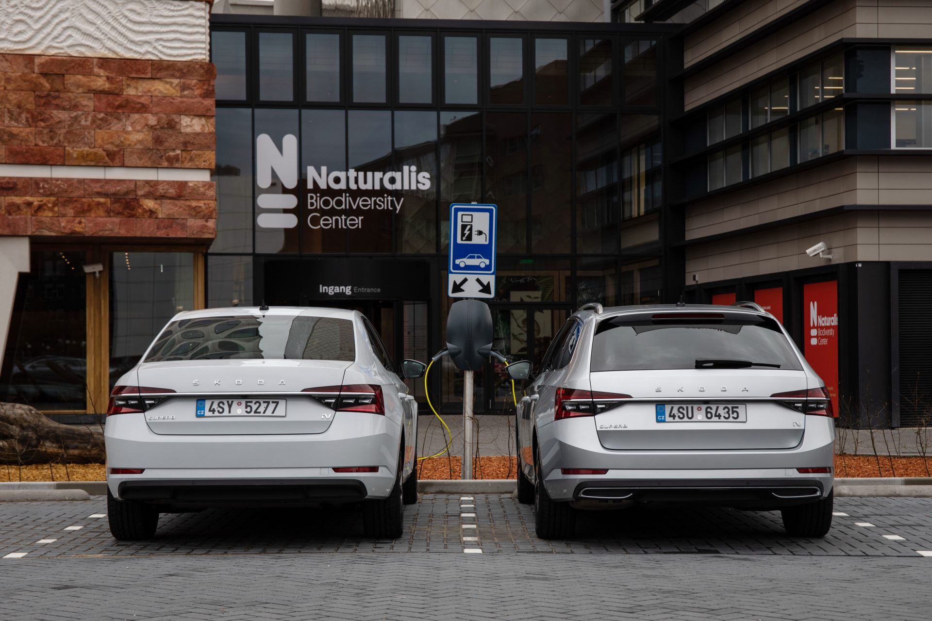 Skoda Superb iV plug-in hybrid 