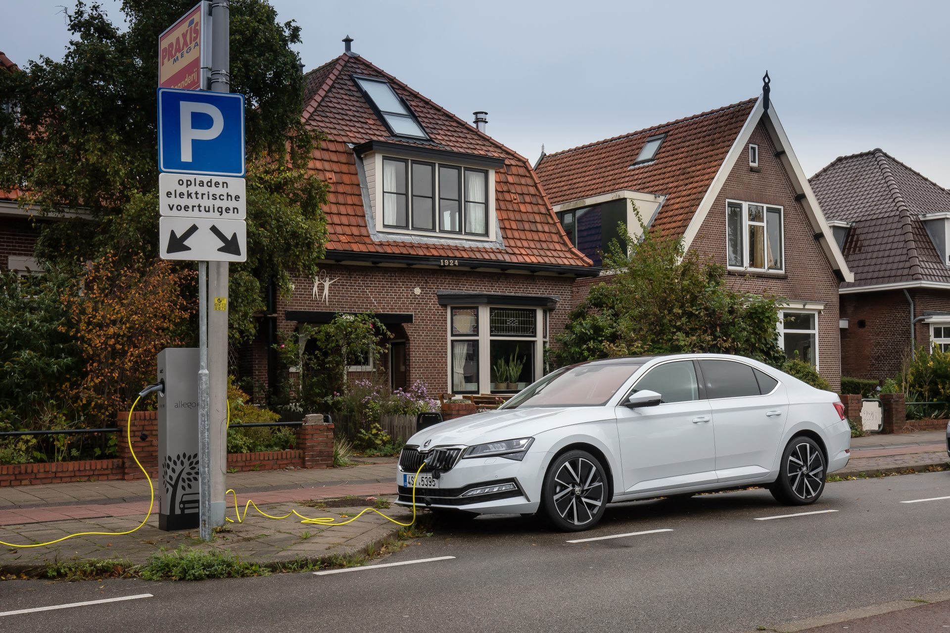 Skoda Superb iV plug-in hybrid 