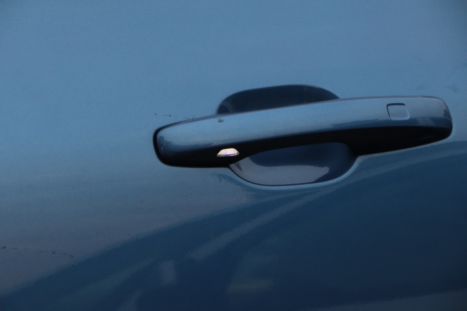 volvo xc60 r-design ceny 