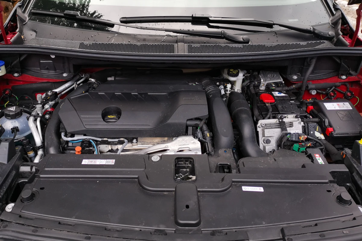 Opel Grandland X Hybrid4 test 