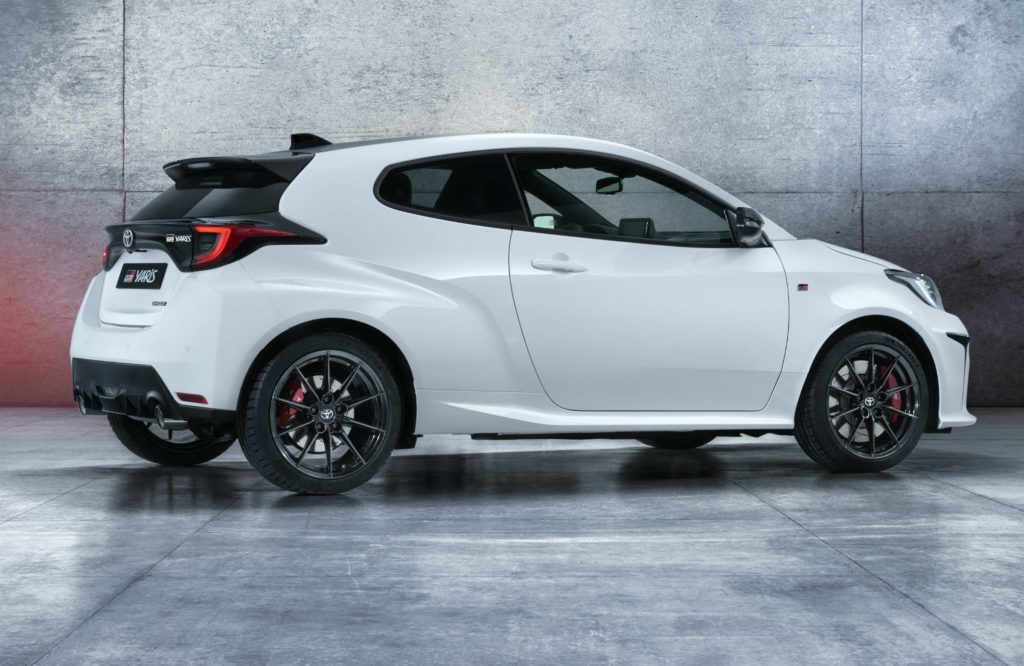 Toyota Yaris cena 