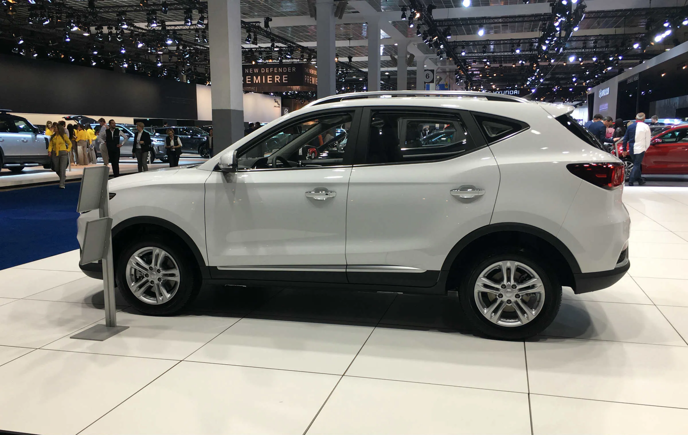 MG ZS EV 