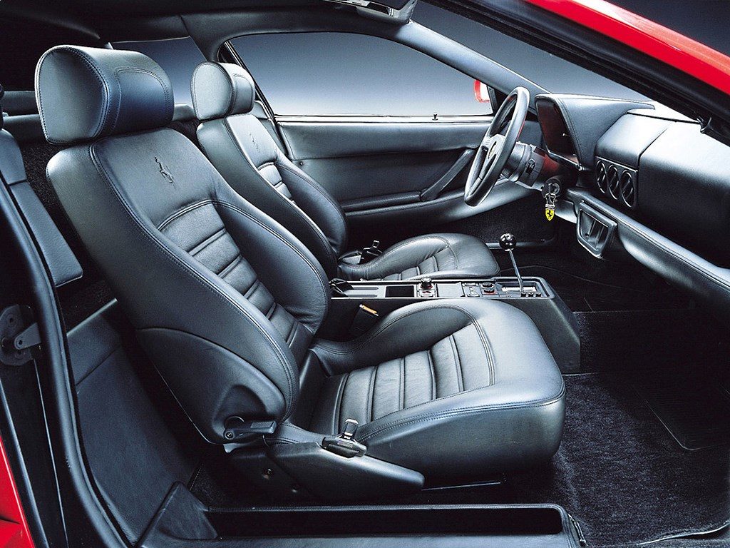 Ferrari Testarossa 