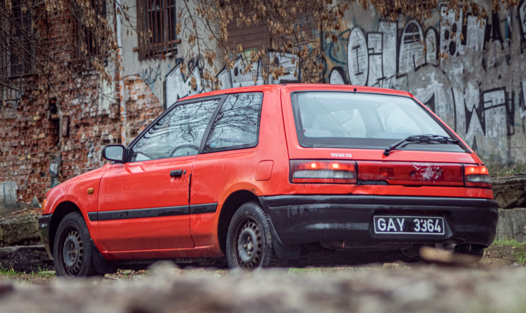 mazda 323 motobieda 