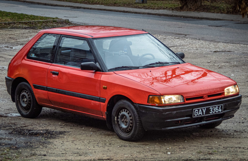 mazda 323 motobieda 